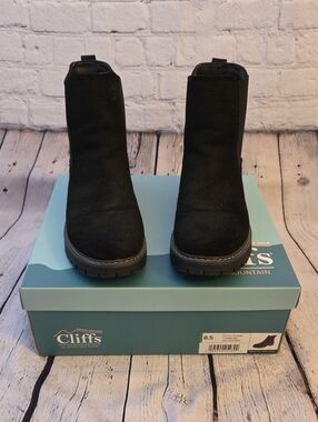 Black Suede Chelsea Boots Size 8.5